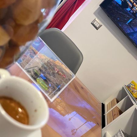 Appartamento Punto Feliz Holiday House Napoli Esterno foto