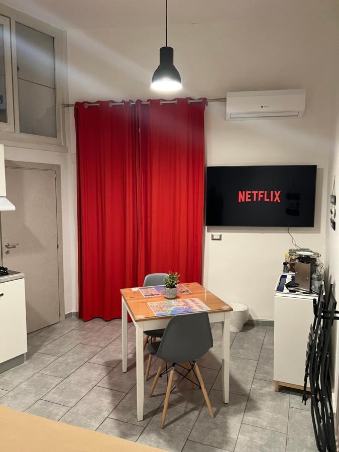 Appartamento Punto Feliz Holiday House Napoli Esterno foto